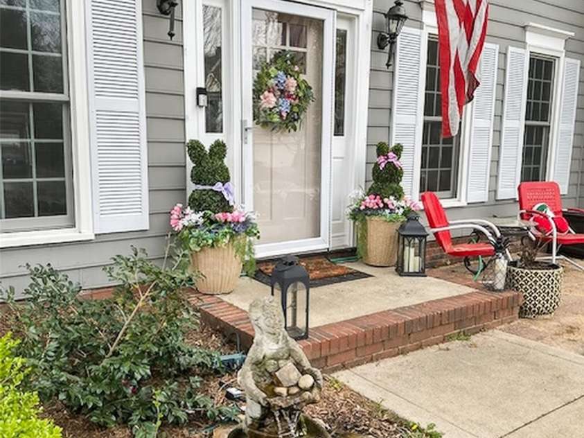 8601 Walsham Drive, Charlotte, NC 28277.  MLS# CAR4364626, YatesRealty ID 15162. 
