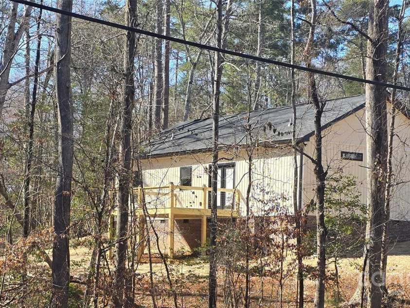 107 Skyland Drive, Mount Gilead, NC 27306.  MLS# CAR4252920, YatesRealty ID 15164. 