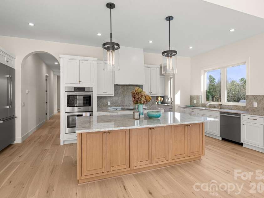 133 Golden Pasture Drive, Fletcher, NC 28732.  MLS# CAR4369062, YatesRealty ID 15165. 