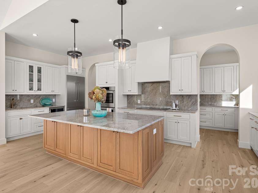 133 Golden Pasture Drive, Fletcher, NC 28732.  MLS# CAR4369062, YatesRealty ID 15165. 