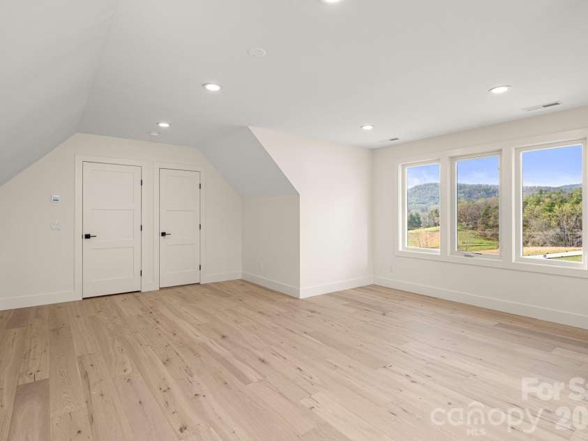 133 Golden Pasture Drive, Fletcher, NC 28732.  MLS# CAR4369062, YatesRealty ID 15165. 