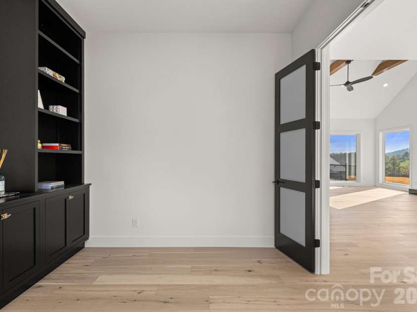 133 Golden Pasture Drive, Fletcher, NC 28732.  MLS# CAR4417989, YatesRealty ID 15165. 