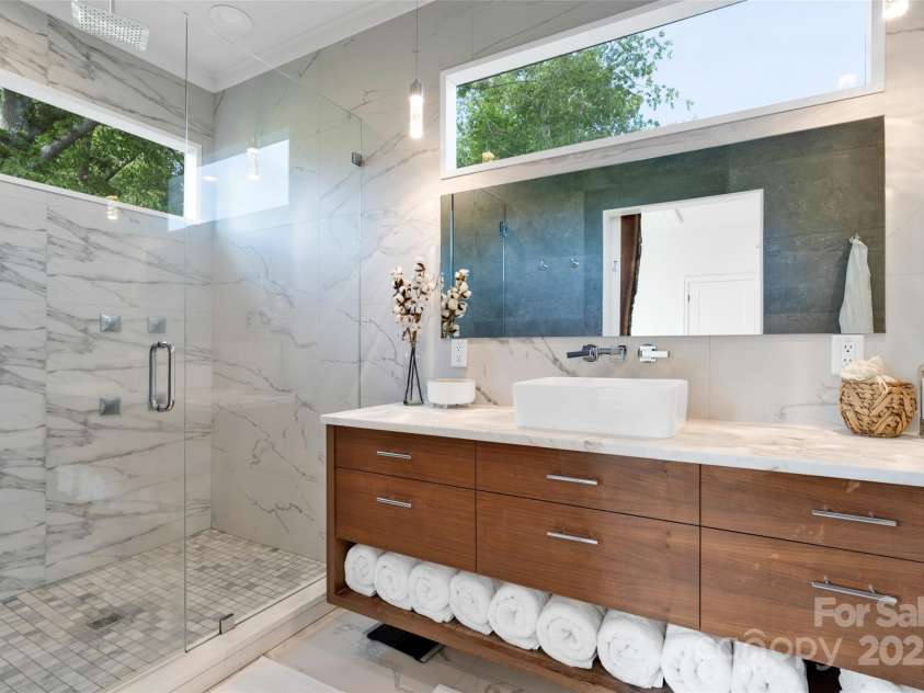 21, 13 Wild Pine Court, Leicester, NC 28748.  MLS# CAR4263038, YatesRealty ID 15165. 