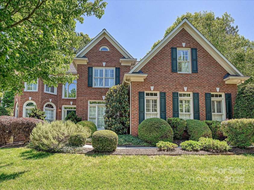 16511 Bridgehampton Club Drive, Charlotte, NC 28277.  MLS# CAR4253324, YatesRealty ID 15166. 