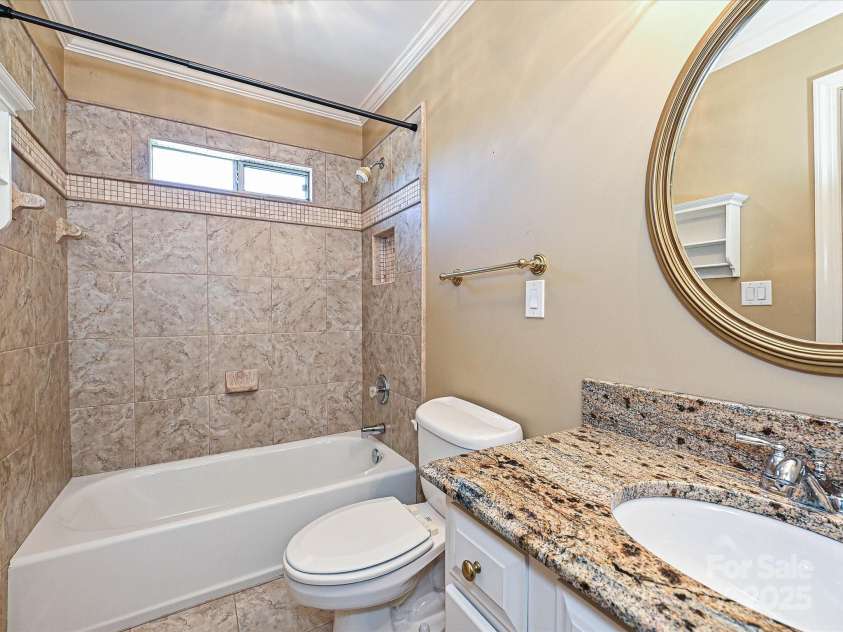 16511 Bridgehampton Club Drive, Charlotte, NC 28277.  MLS# CAR4253324, YatesRealty ID 15166. 