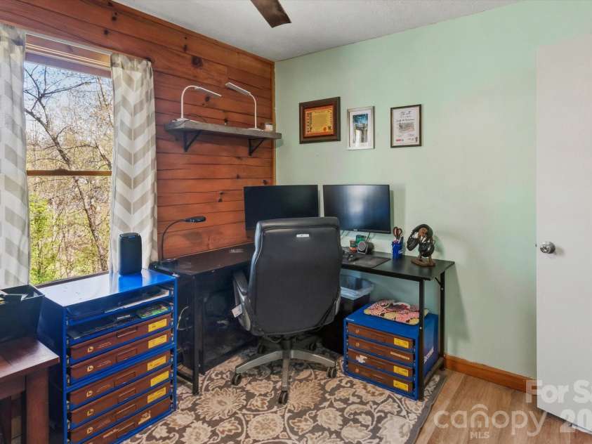 187 Cedarwood Drive, Waynesville, NC 28785.  MLS# CAR4368714, YatesRealty ID 15166. Bonus room
