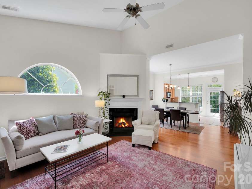 602 Pine Links Drive, Tega Cay, SC 29708.  MLS# CAR4370839, YatesRealty ID 15167. 
