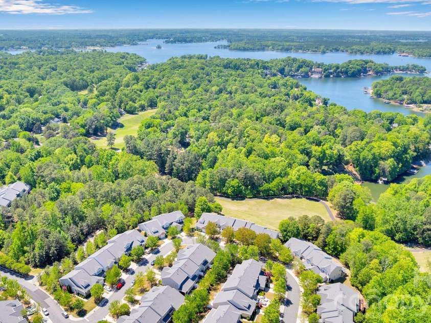 602 Pine Links Drive, Tega Cay, SC 29708.  MLS# CAR4370839, YatesRealty ID 15167. 