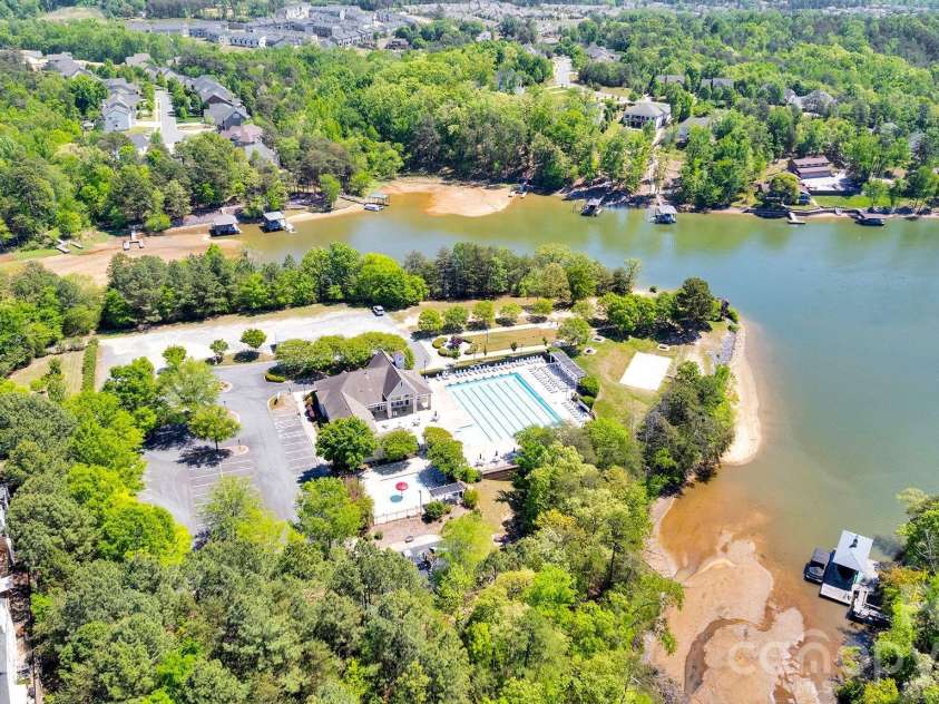 602 Pine Links Drive, Tega Cay, SC 29708.  MLS# CAR4370839, YatesRealty ID 15167. 