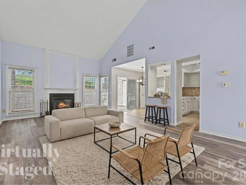 6816 Copernicus Circle, Charlotte, NC 28226.  MLS# CAR4363913, YatesRealty ID 15168. 