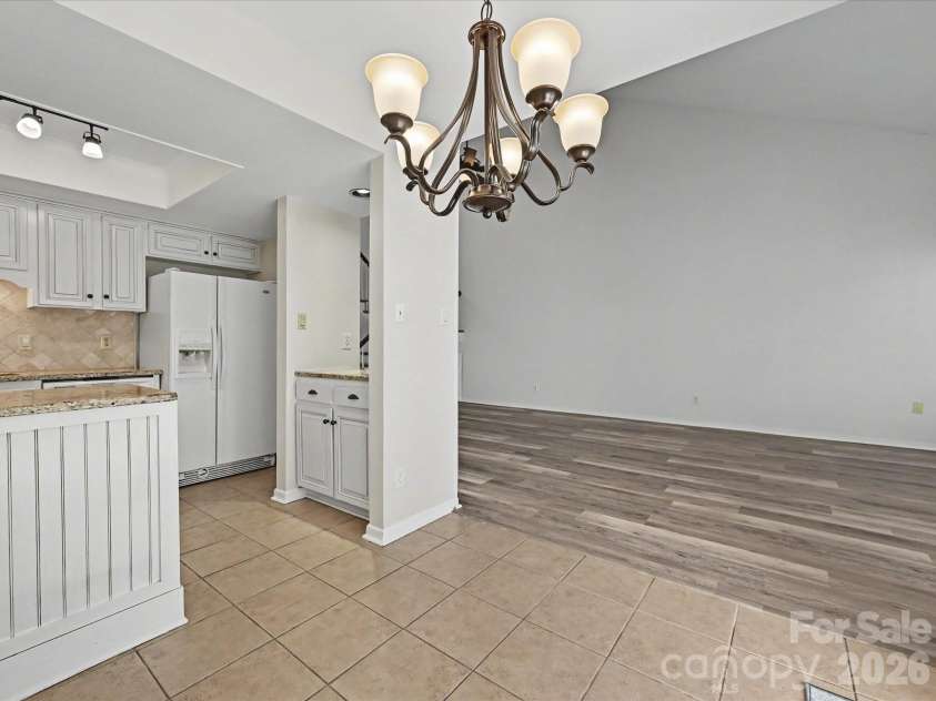 6816 Copernicus Circle, Charlotte, NC 28226.  MLS# CAR4363913, YatesRealty ID 15168. 