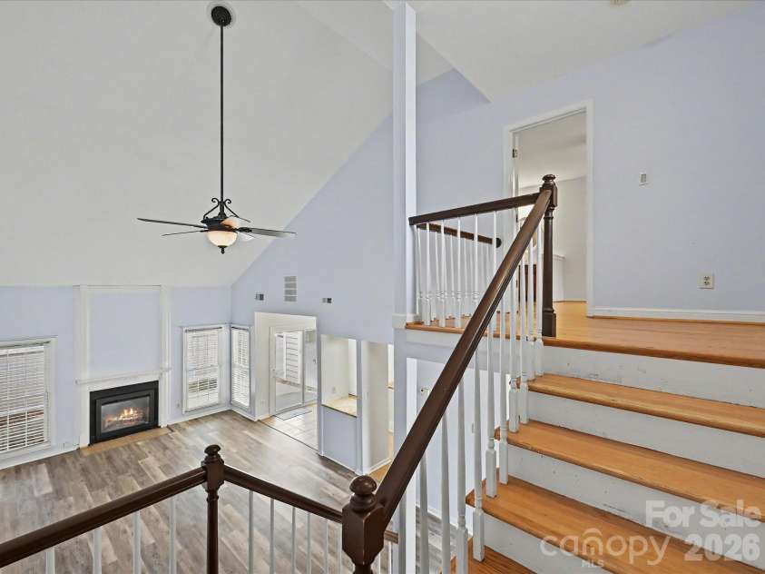 6816 Copernicus Circle, Charlotte, NC 28226.  MLS# CAR4363913, YatesRealty ID 15168. 