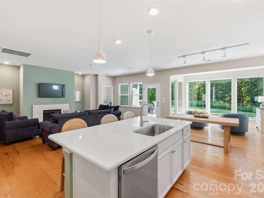 8122 Asher Chase Trail, Lancaster, SC 29720.  MLS# CAR4430664, YatesRealty ID 15169. 