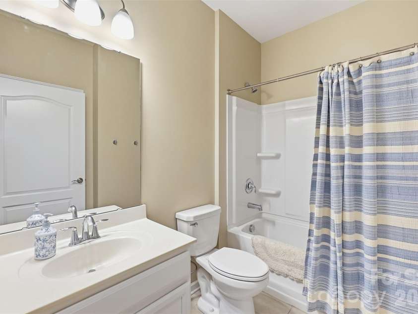 8122 Asher Chase Trail, Lancaster, SC 29720.  MLS# CAR4430664, YatesRealty ID 15169. 