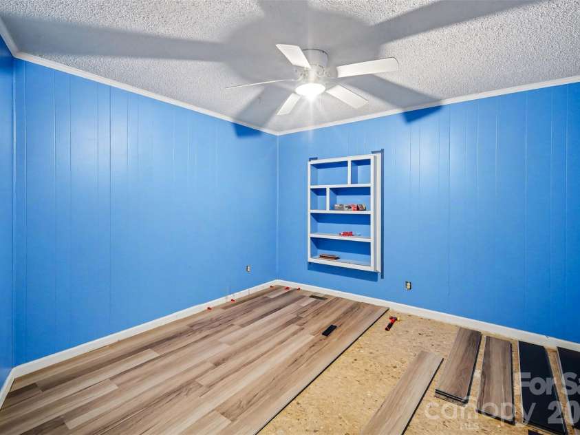 108 Crest Street, Belmont, NC 28012.  MLS# CAR4369916, YatesRealty ID 15170. 