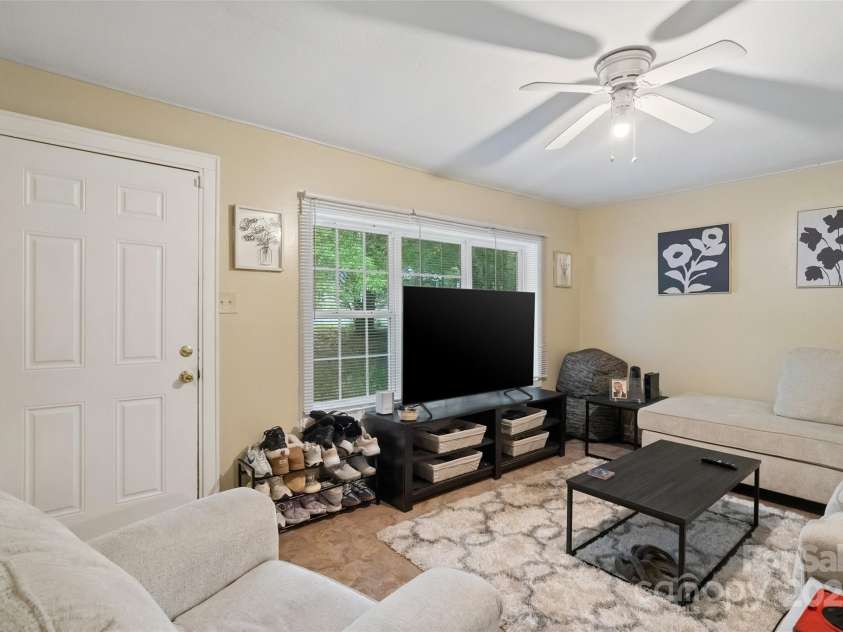 133 Proctor Street, Gastonia, NC 28052.  MLS# CAR4230574, YatesRealty ID 15170. 