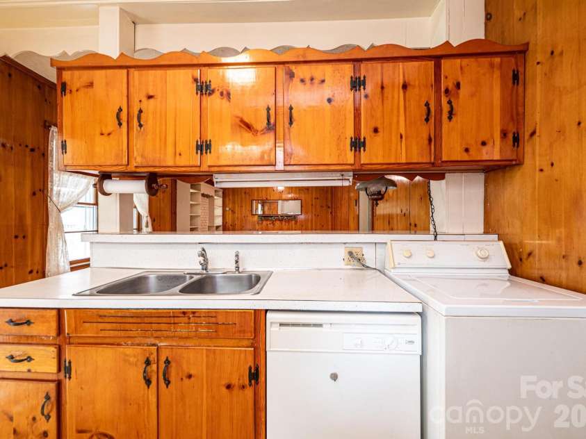 335 Harmon Street, Forest City, NC 28043.  MLS# CAR4362652, YatesRealty ID 15171. 