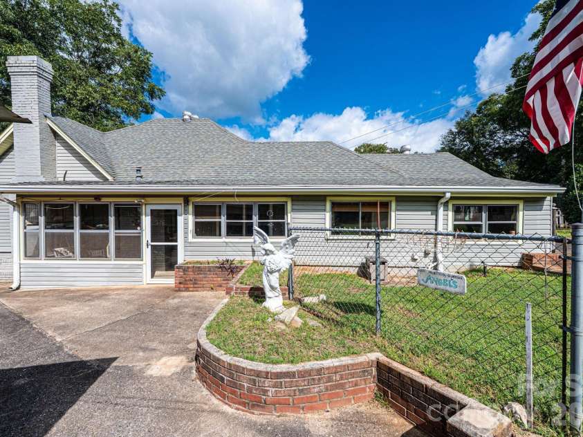 335 Harmon Street, Forest City, NC 28043.  MLS# CAR4362652, YatesRealty ID 15171. 