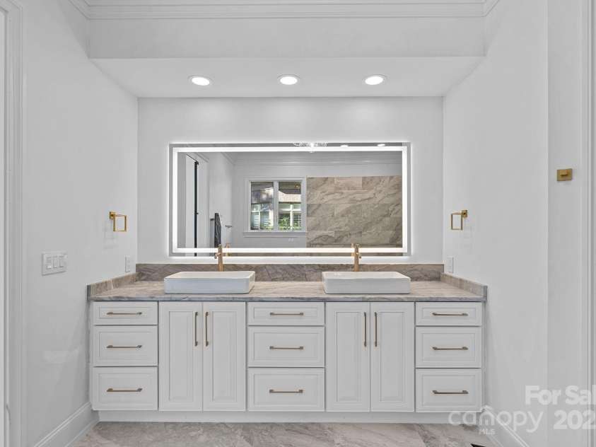 16624 Flying Jib Road, Cornelius, NC 28031.  MLS# CAR4320986, YatesRealty ID 15172. 