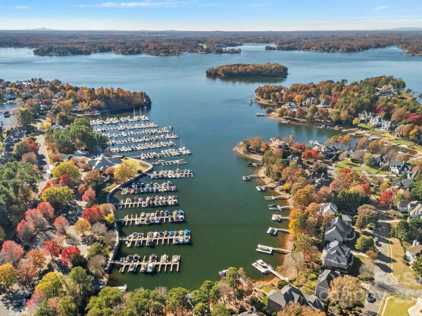 16624 Flying Jib Road, Cornelius, NC 28031.  MLS# CAR4320986, YatesRealty ID 15172. 