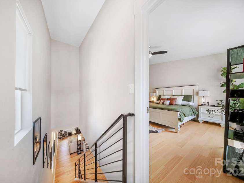 1115 Greenleaf Avenue, Charlotte, NC 28202.  MLS# CAR4248840, YatesRealty ID 15173. Top/Third Floor Entry to Primary Bedroom Suite