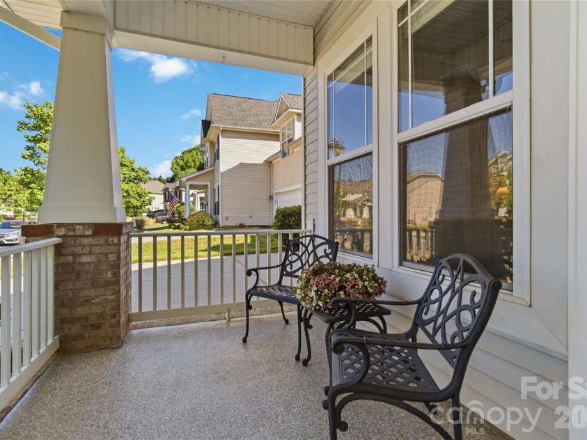 8213 Cottsbrooke Drive, Huntersville, NC 28078.  MLS# CAR4372828, YatesRealty ID 15173. 