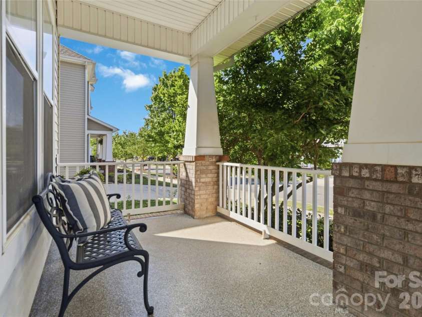 8213 Cottsbrooke Drive, Huntersville, NC 28078.  MLS# CAR4372828, YatesRealty ID 15173. 