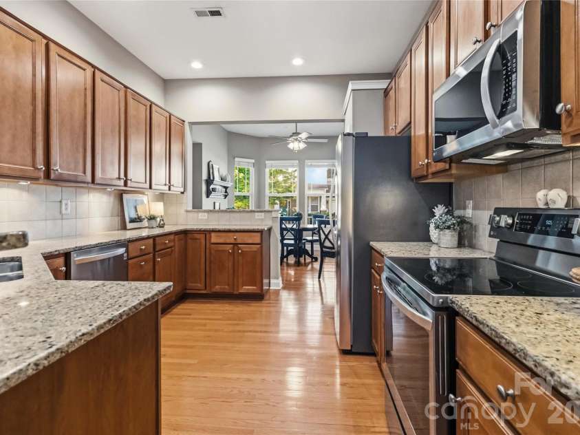 8213 Cottsbrooke Drive, Huntersville, NC 28078.  MLS# CAR4372828, YatesRealty ID 15173. 