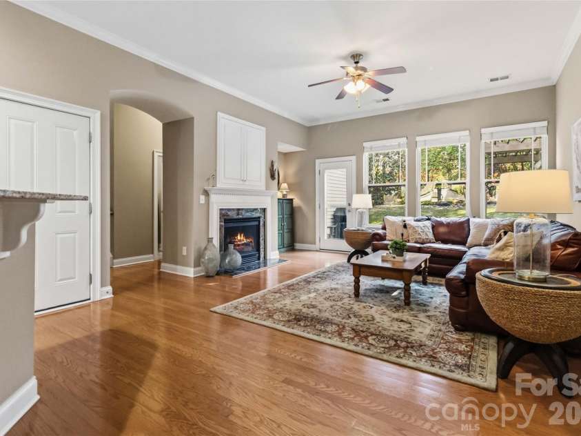 8213 Cottsbrooke Drive, Huntersville, NC 28078.  MLS# CAR4372828, YatesRealty ID 15173. 