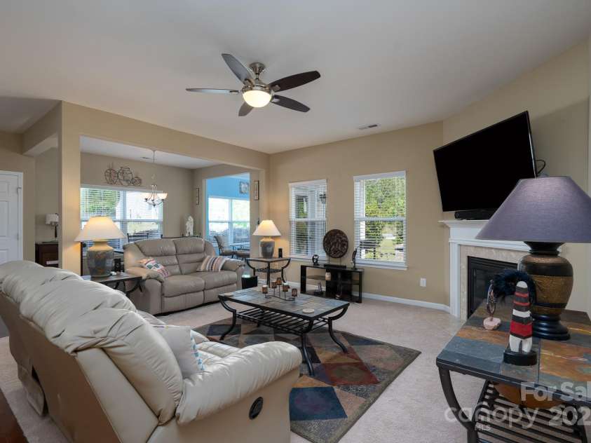 4321 Tucker Chase Drive, Midland, NC 28107.  MLS# CAR4254722, YatesRealty ID 15174. 