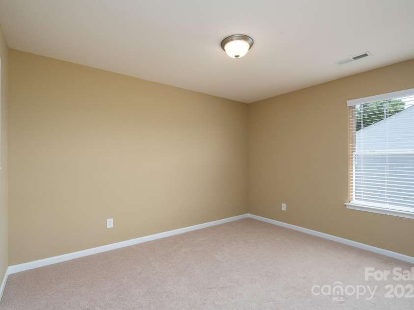 4321 Tucker Chase Drive, Midland, NC 28107.  MLS# CAR4254722, YatesRealty ID 15174. 