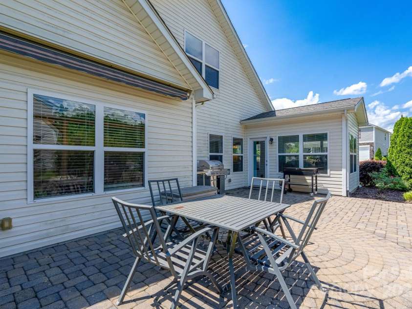 4321 Tucker Chase Drive, Midland, NC 28107.  MLS# CAR4254722, YatesRealty ID 15174. 