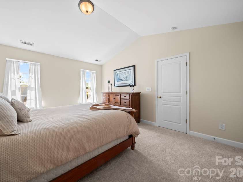 9224 Ducati Lane, Cornelius, NC 28031.  MLS# CAR4369208, YatesRealty ID 15174. 