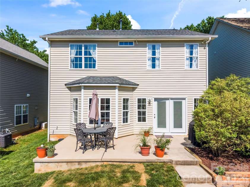 9224 Ducati Lane, Cornelius, NC 28031.  MLS# CAR4369208, YatesRealty ID 15174. 