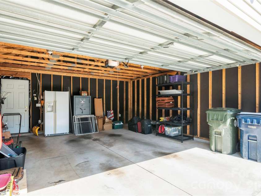 9224 Ducati Lane, Cornelius, NC 28031.  MLS# CAR4369208, YatesRealty ID 15174. 