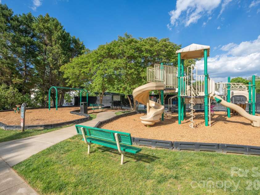 9224 Ducati Lane, Cornelius, NC 28031.  MLS# CAR4369208, YatesRealty ID 15174. 