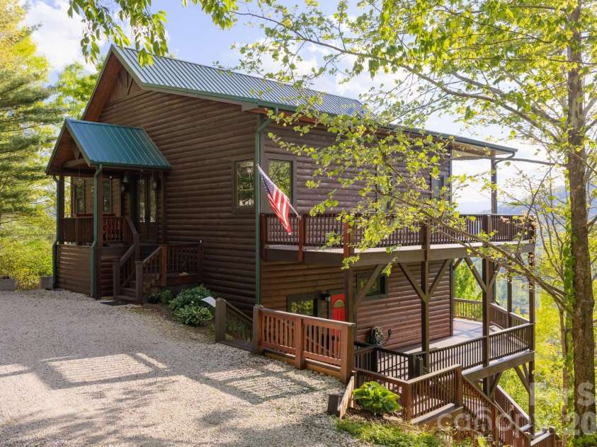 80 Valley View Drive, Marion, NC 28752.  MLS# CAR4365654, YatesRealty ID 15175. 