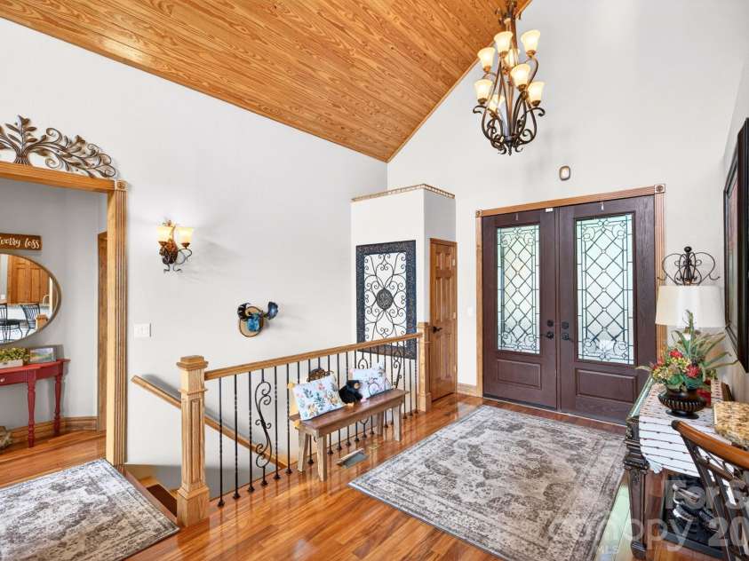 80 Valley View Drive, Marion, NC 28752.  MLS# CAR4365654, YatesRealty ID 15175. 