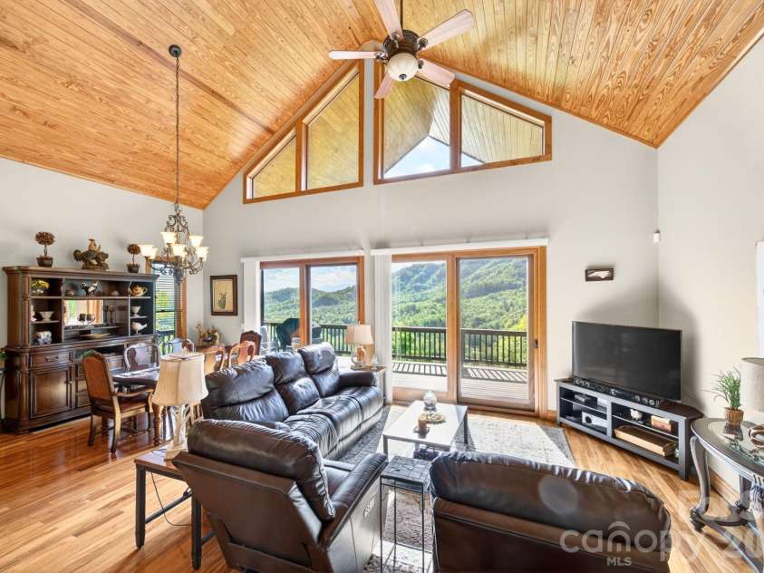 80 Valley View Drive, Marion, NC 28752.  MLS# CAR4365654, YatesRealty ID 15175. 
