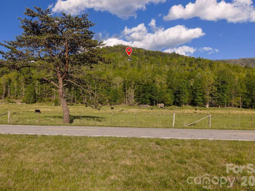 80 Valley View Drive, Marion, NC 28752.  MLS# CAR4365654, YatesRealty ID 15175. 