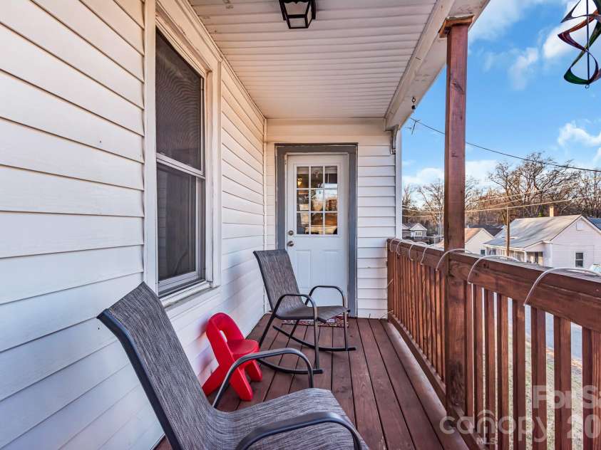 654 Main Street, Concord, NC 28027.  MLS# CAR4351030, YatesRealty ID 15176. 
