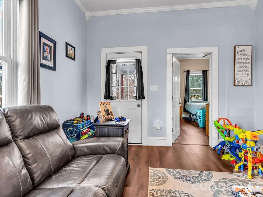 654 Main Street, Concord, NC 28027.  MLS# CAR4351030, YatesRealty ID 15176. 