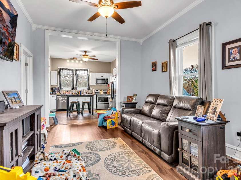 654 Main Street, Concord, NC 28027.  MLS# CAR4351030, YatesRealty ID 15176. 