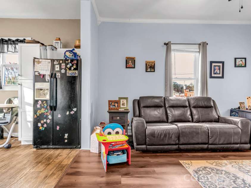 654 Main Street, Concord, NC 28027.  MLS# CAR4351030, YatesRealty ID 15176. 