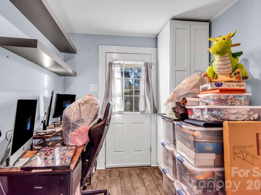 654 Main Street, Concord, NC 28027.  MLS# CAR4351030, YatesRealty ID 15176. 