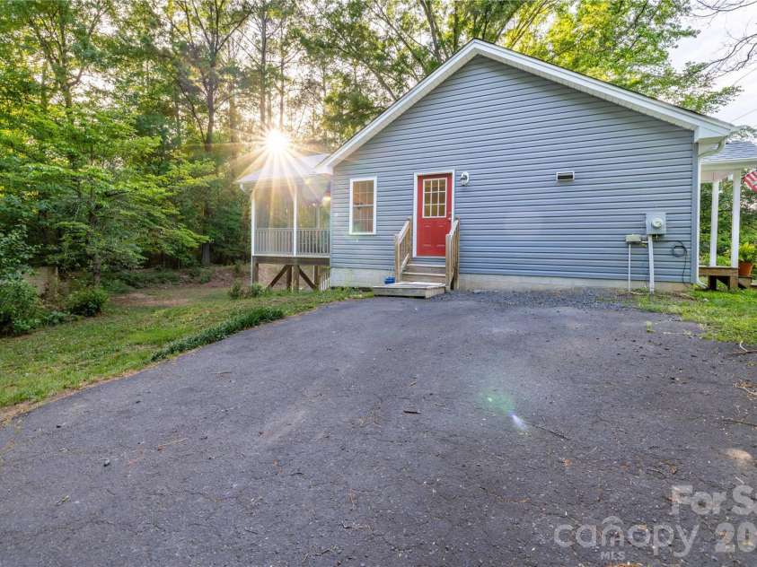 6617 Hwy 73 Highway, Mount Gilead, NC 27306.  MLS# CAR4374262, YatesRealty ID 15178. 