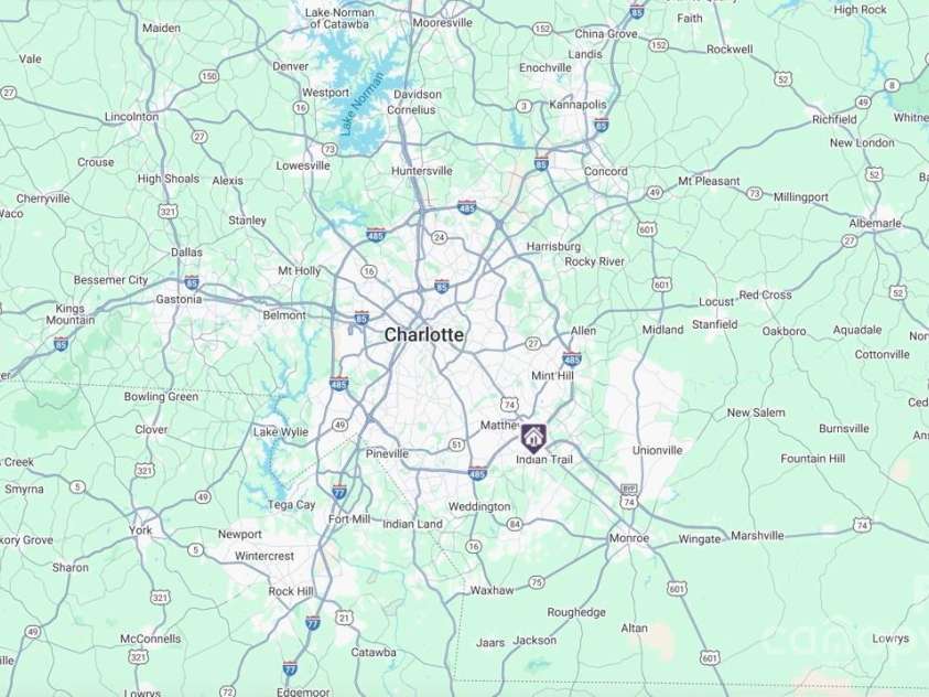 2100 Bluebonnet Lane, Matthews, NC 28104.  MLS# CAR4229213, YatesRealty ID 15179. Great Location