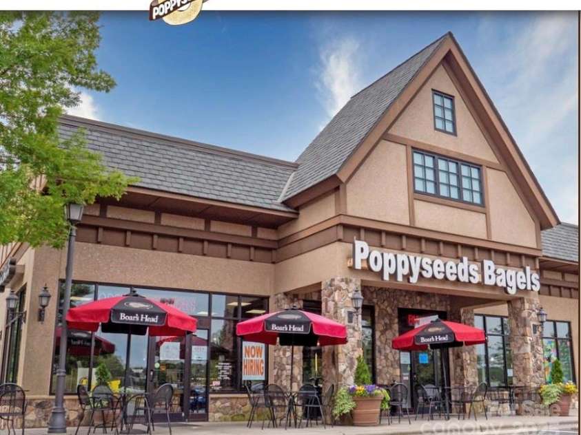 2100 Bluebonnet Lane, Matthews, NC 28104.  MLS# CAR4229213, YatesRealty ID 15179. Poppyseeds bagels -Matthews