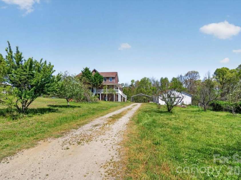 2976 / 2980 Propst Road, Clover, SC 29710.  MLS# CAR4361398, YatesRealty ID 15179. 