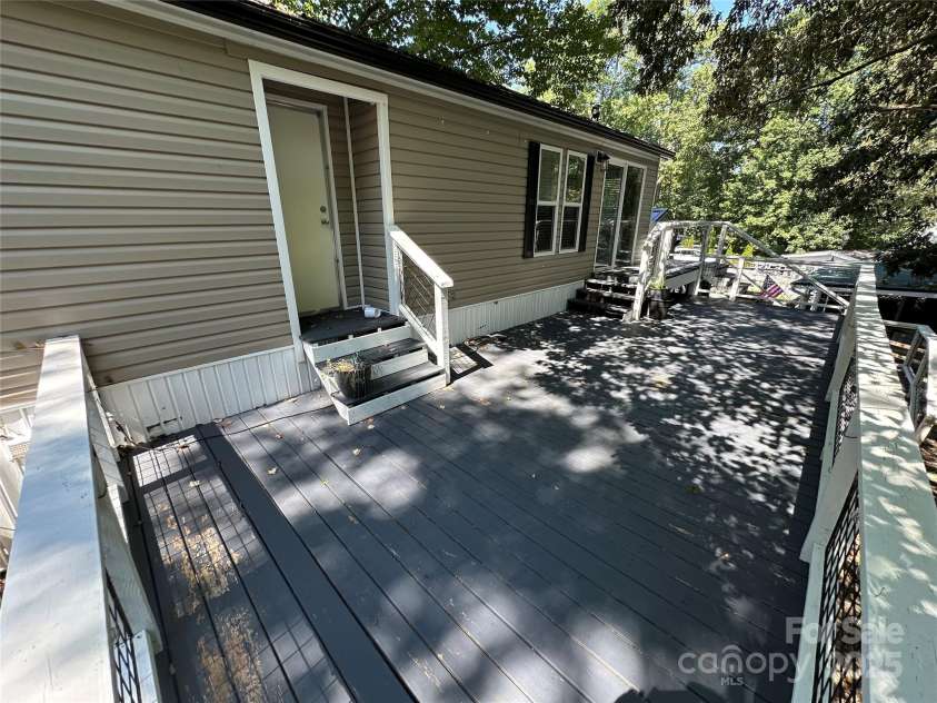 114 Meadowview Circle, New London, NC 28127.  MLS# CAR4284705, YatesRealty ID 1518. 
